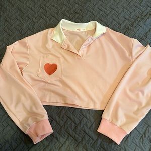 Heart pocket long sleeve crop top